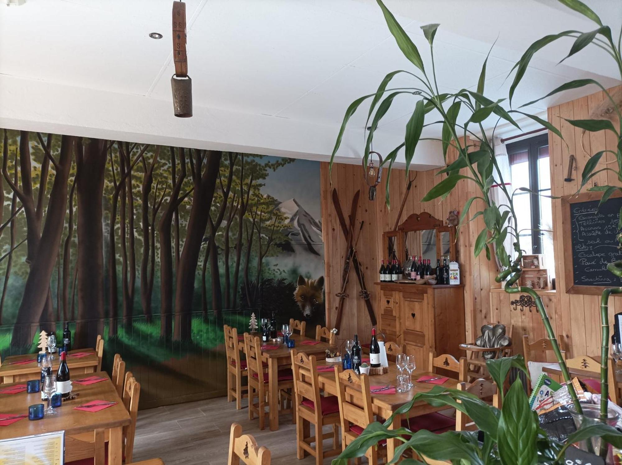 Le Sapin Rouge - Restaurant - Bar - Chambres D'Hotes Artigues  外观 照片